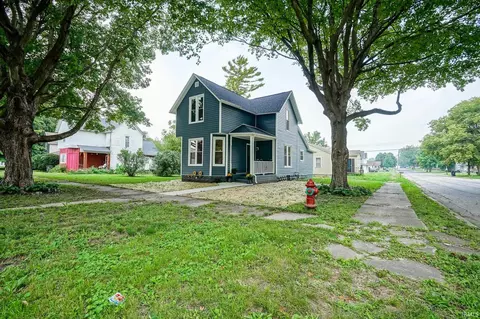 307 E 4th St, Fowler, IN 47944 photo 2