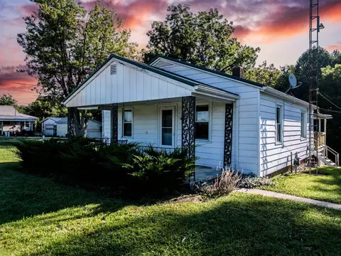 440 Peerless Rd, Bedford, IN 47421 photo 1