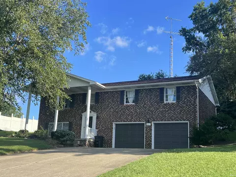 641 E 21st St, Ferdinand, IN 47532 photo 3