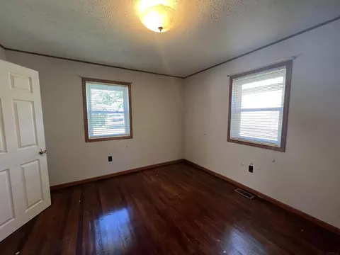 842 Smith Ave, Oolitic, IN 47451 photo 9