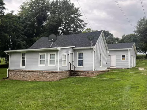 1323 Lawrenceport Main, Mitchell, IN 47446 photo 1