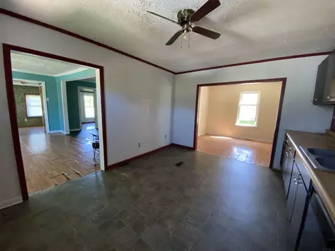 1323 Lawrenceport Main, Mitchell, IN 47446 photo 17