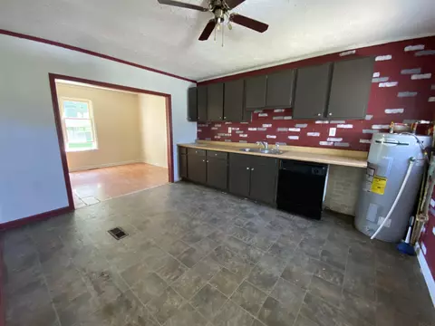 1323 Lawrenceport Main, Mitchell, IN 47446 photo 26