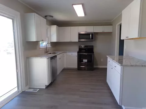 202 Candlelight Ln, Oolitic, IN 47451 photo 7