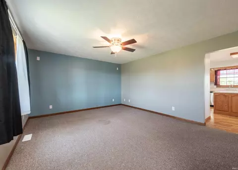 9470 W Carmichael Rd, Bloomington, IN 47403 photo 4