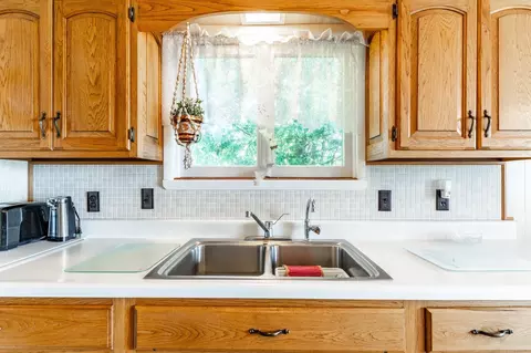 1075 S 495 E, Lagrange, IN 46761 photo 13