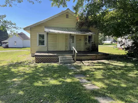 411 E 8th St, Bicknell, IN 47512 photo 9