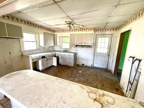 411 E 8th St, Bicknell, IN 47512 photo 7