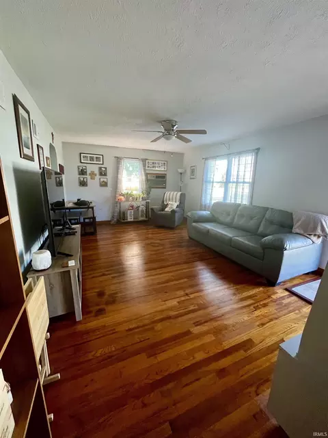 706 E 7th St, Fowler, IN 47944 photo 8