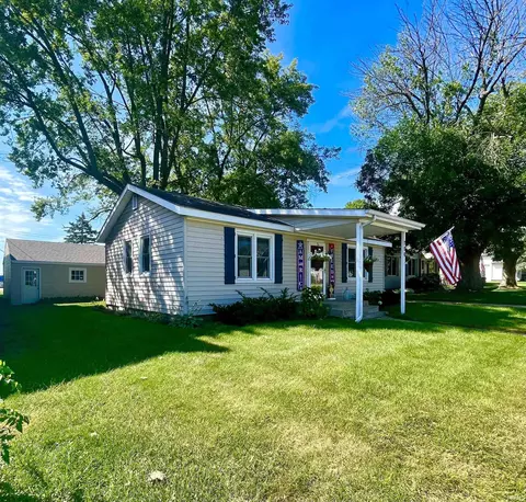 706 E 7th St, Fowler, IN 47944 photo 1
