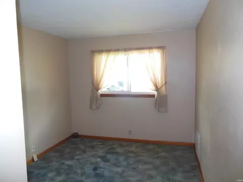 210 E Monroe St, Butler, IN 46721 photo 14