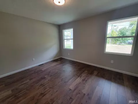 407 W Warren St, Mitchell, IN 47446 photo 17