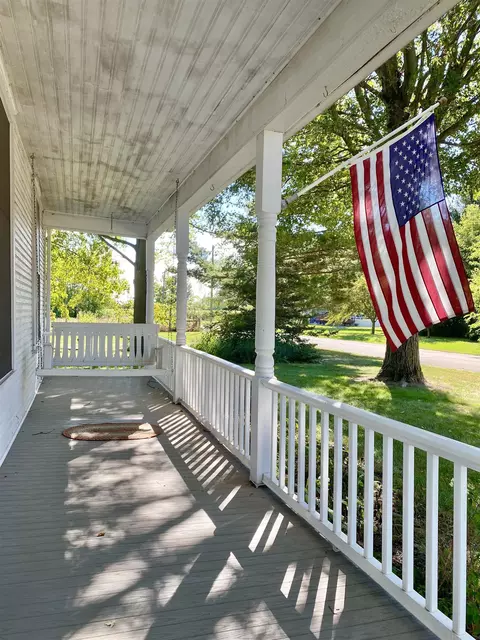 63 E Walnut St, Poneto, IN 46781 photo 8