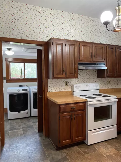 63 E Walnut St, Poneto, IN 46781 photo 11