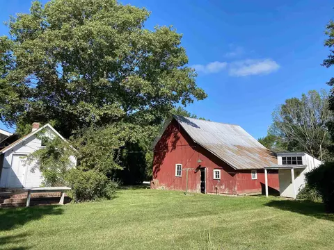 63 E Walnut St, Poneto, IN 46781 photo 3