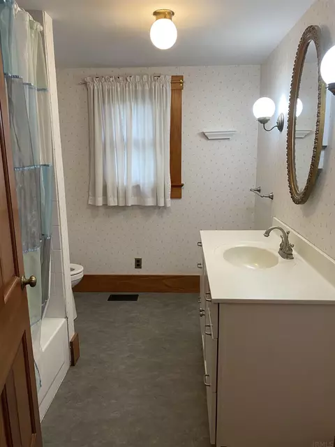 63 E Walnut St, Poneto, IN 46781 photo 24