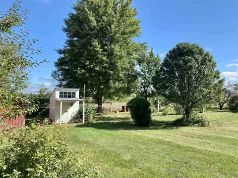 63 E Walnut St, Poneto, IN 46781 photo 4
