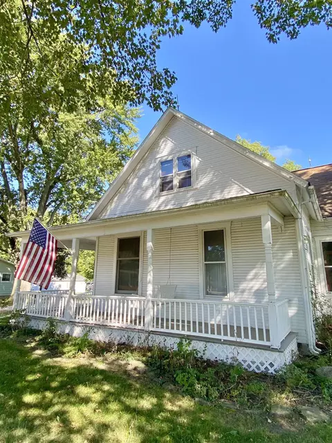 63 E Walnut St, Poneto, IN 46781 photo 5