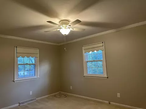 1904 Circle Dr, Bedford, IN 47421 photo 14