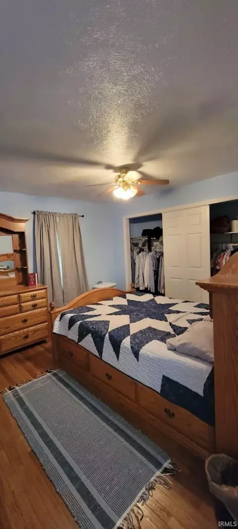 307 E Walnut St, Odon, IN 47562 photo 7