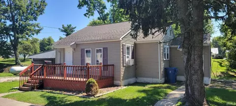 307 E Walnut St, Odon, IN 47562 photo 1