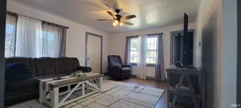307 E Walnut St, Odon, IN 47562 photo 3