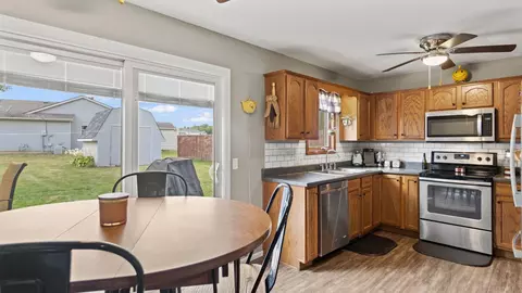 765 Watermill Ct, Waterloo, IN 46793 photo 9