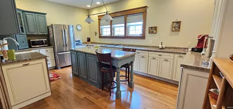 318 E 7th St, Mount Carmel, IL 62863 photo 18