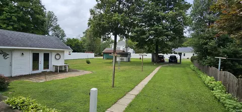 318 E 7th St, Mount Carmel, IL 62863 photo 5