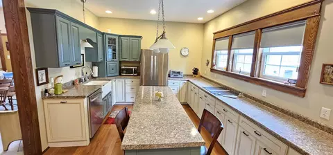 318 E 7th St, Mount Carmel, IL 62863 photo 14