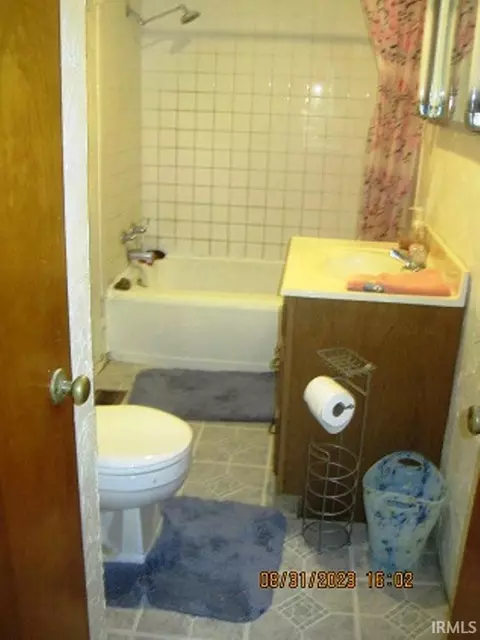 421 S Main St, Dunkirk, IN 47336 photo 6