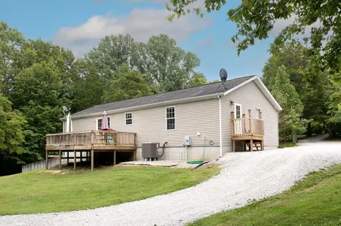 94 Sunset Rdg, Mitchell, IN 47446 photo 2