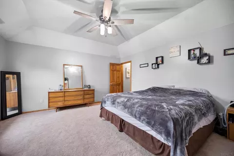 3902 W South County Line Rd, Yoder, IN 46798 photo 10
