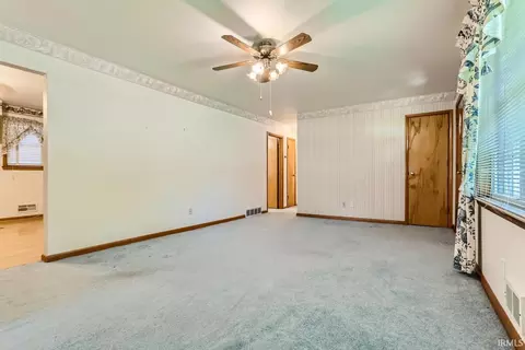 5300 Memory Ln, Evansville, IN 47711 photo 4