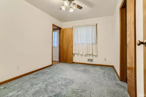 5300 Memory Ln, Evansville, IN 47711 photo 16