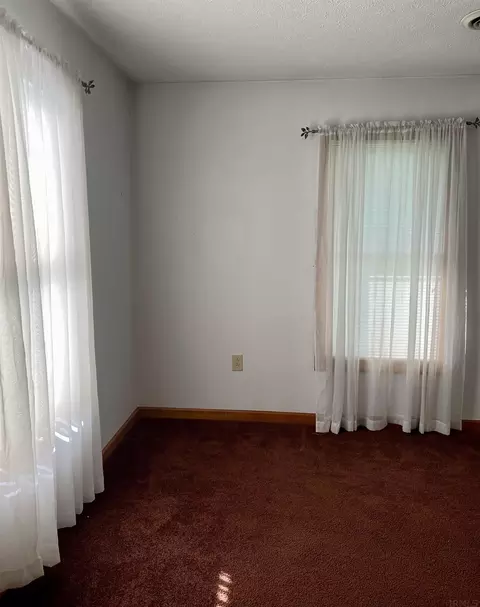 318 Wade St, Mitchell, IN 47446 photo 13