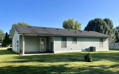 318 Wade St, Mitchell, IN 47446 photo 17