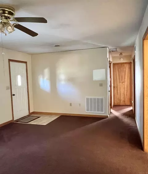 318 Wade St, Mitchell, IN 47446 photo 8