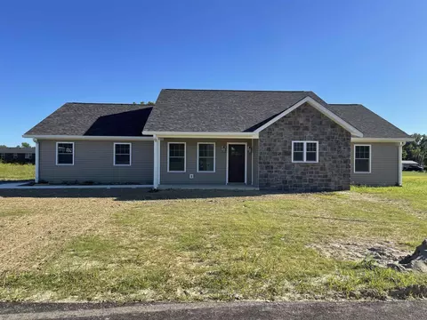 104 Blue Bird Ln, Mitchell, IN 47446 photo 1