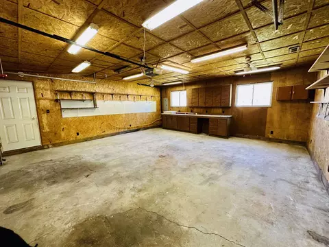 528 J St, Bedford, IN 47421 photo 25