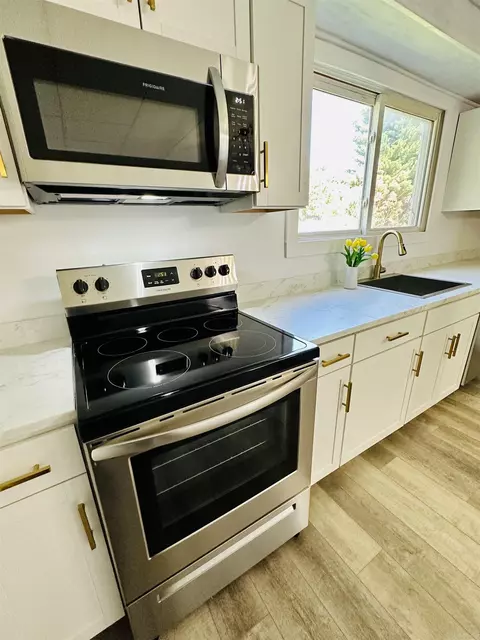528 J St, Bedford, IN 47421 photo 8