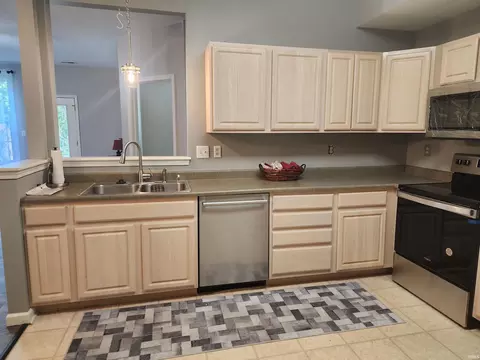 3707 E Barrington Dr #D104, Bloomington, IN 47408 photo 6