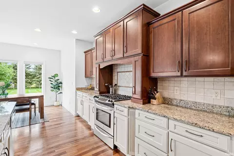 50643 Chestnut Rd, Granger, IN 46530 photo 5