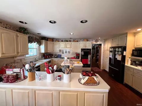3264 Lakeside Dr, Jasper, IN 47546 photo 11