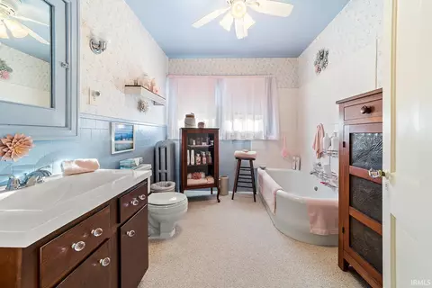 601 E Walnut St, Chalmers, IN 47929 photo 25