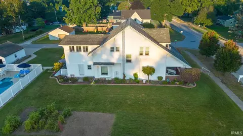 601 E Walnut St, Chalmers, IN 47929 photo 35