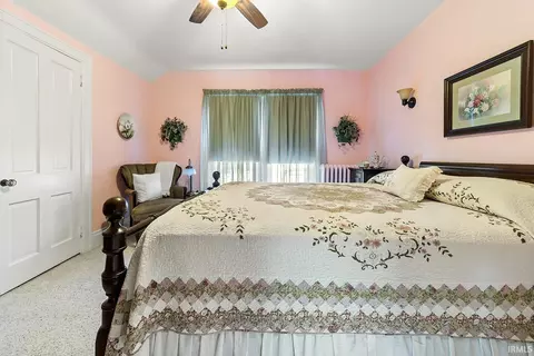 601 E Walnut St, Chalmers, IN 47929 photo 23