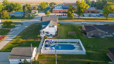 601 E Walnut St, Chalmers, IN 47929 photo 32