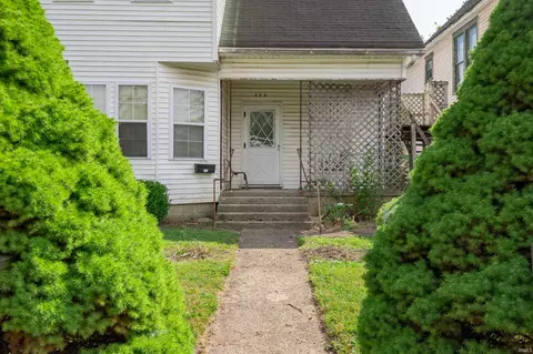 323 E 9th St, Muncie, IN 47302 photo 2
