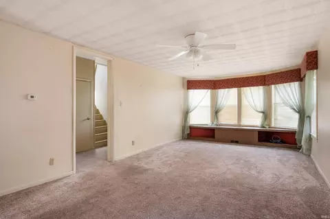 323 E 9th St, Muncie, IN 47302 photo 4